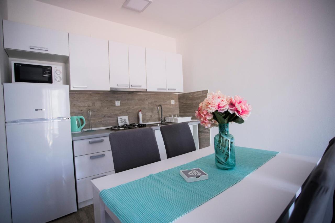 Gavran Apartment Vinjerac Eksteriør bilde